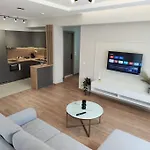 דירה Luxury α2 Deskati