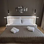 Luxury α2 דירה Deskati