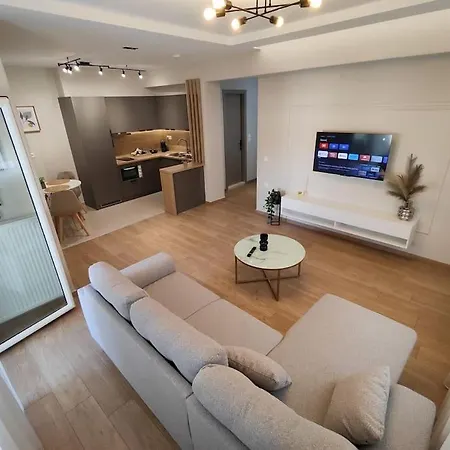 Luxury α2 Apartment