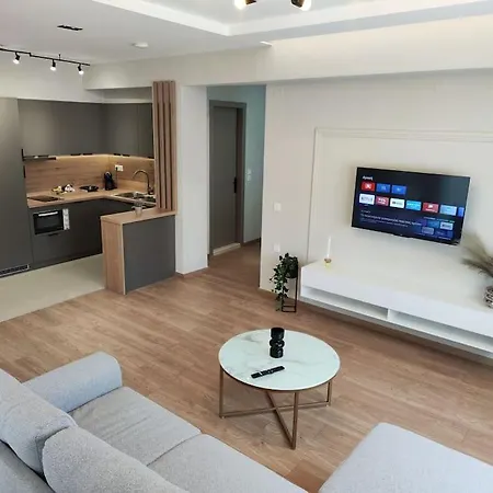 Apartment Luxury α2 Deskati