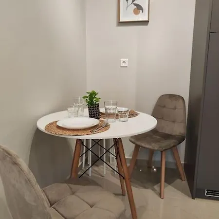 Apartment Luxury α2 *