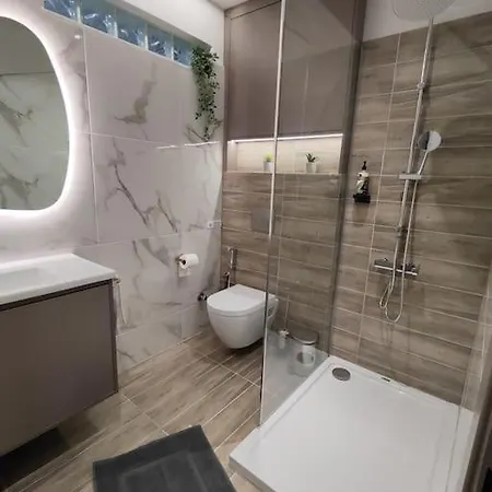 Apartment Luxury α2 Deskati